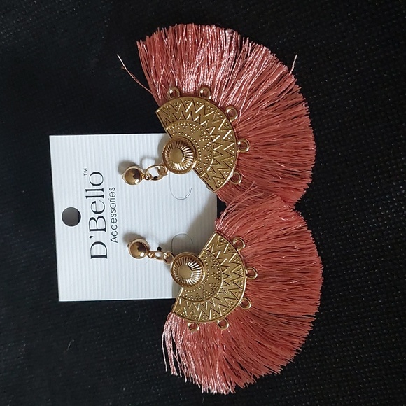 Dangling Peach and Gold earrings - Picture 1 of 3
